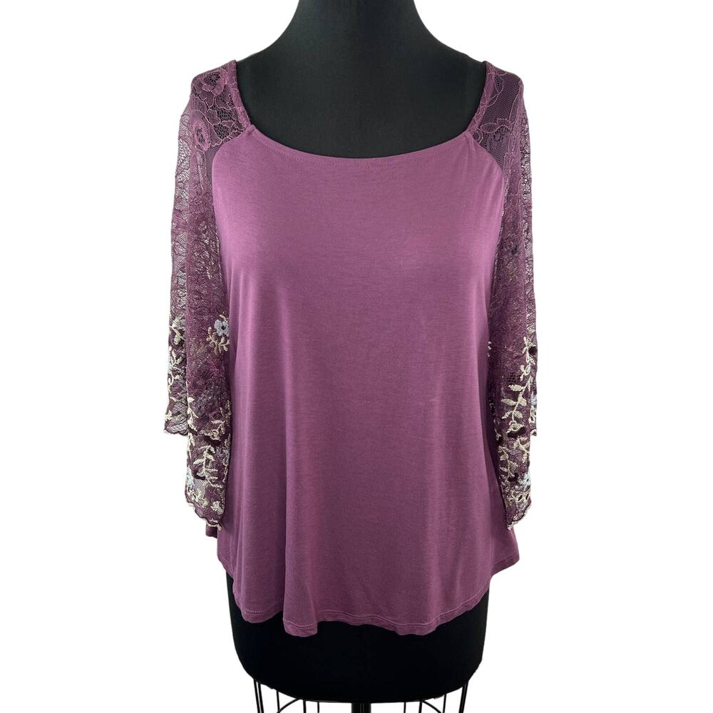 Anthropologie Akemi + Kin Callista Lace Batwing Sleeve Purple Floral Blouse XS